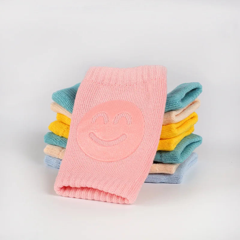 genouillères bébé antidérapantes rampement | protection genoux bébé sols durs | coussinets bébé pour quatre pattes | BabyGrip™ – protège-genoux bébé sécurité | genouillères confort bébé maison | SafeKnees™ – genouillères bébé absorbantes | BébéRamp™ – protection genoux apprentissage | CrawlyPad™ – genouillères respirantes pour bébé | GripStep™ – genouillères bébé adhérentes | MiniProtect™ – genouillères souples bébé